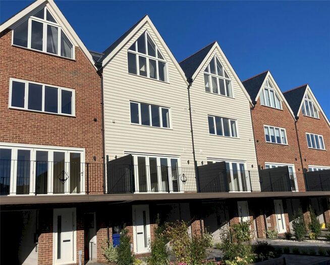 4 Bedroom Terraced House To Rent In Belvedere Road, Faversham, ME13