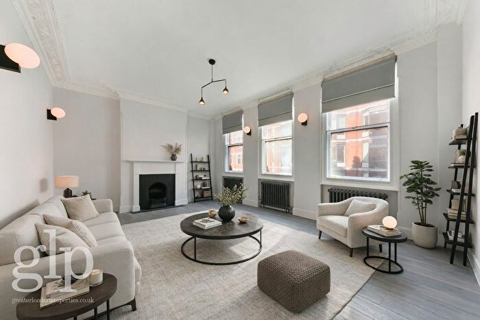 2 Bedroom Flat To Rent In Shaftesbury Avenue, Soho, W1D