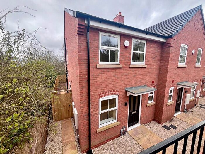 2 Bedroom House To Rent In Gospel End Street, Dudley, DY3