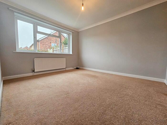 2 Bedroom Bungalow To Rent In Cherry Way, Kenilworth, CV8
