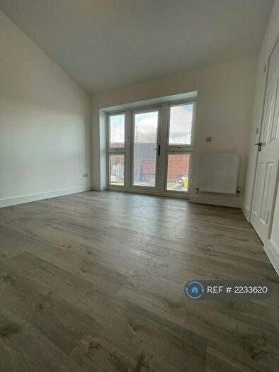 Studio To Rent In Mitchell Road, London, N13