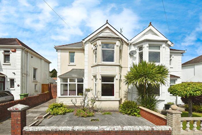 3 Bedroom Semi-Detached House For Sale In Havard Road, Llanelli, Carmarthenshire, SA14