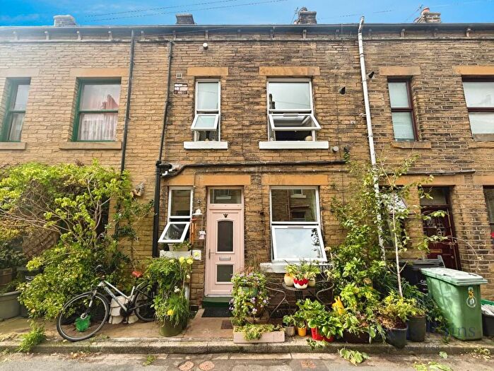 2 Bedroom Terraced House For Sale In Broughton Street, Hebden Bridge, HX7