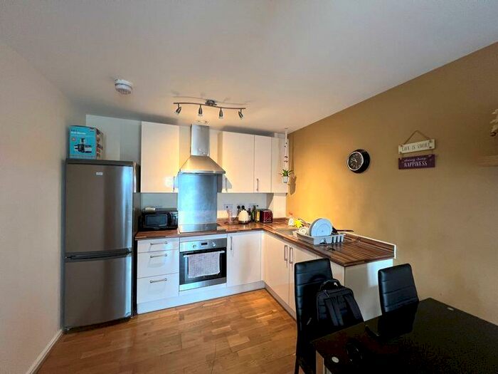 1 Bedroom Apartment To Rent In Great Clowes Street, Salford, M7