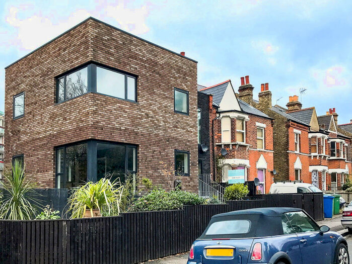 1 Bedroom Flat To Rent In Upland Road, East Dulwich, London, SE22