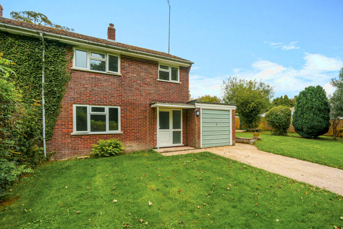 3 Bedroom Semi-Detached House To Rent In Ginge, Wantage, Oxfordshire, OX12