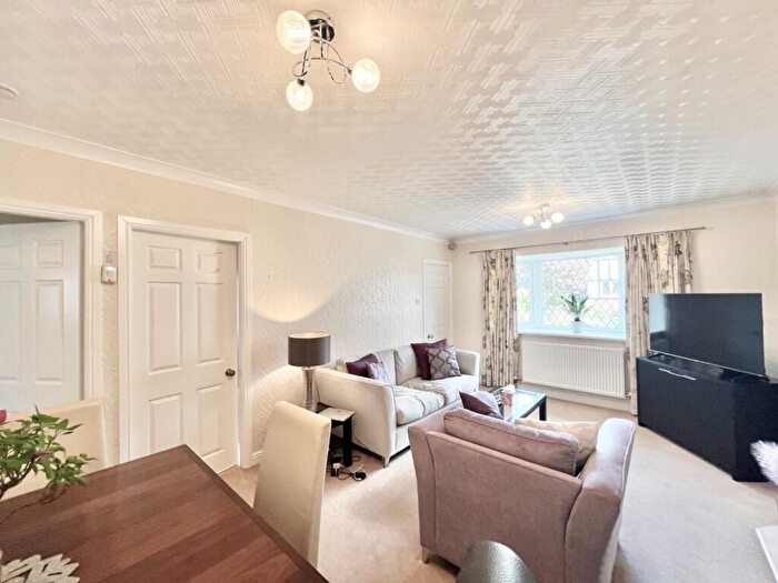 2 Bedroom Bungalow For Sale In Helmsdale Close, Ramsbottom, Bury, Greater Manchester, BL0