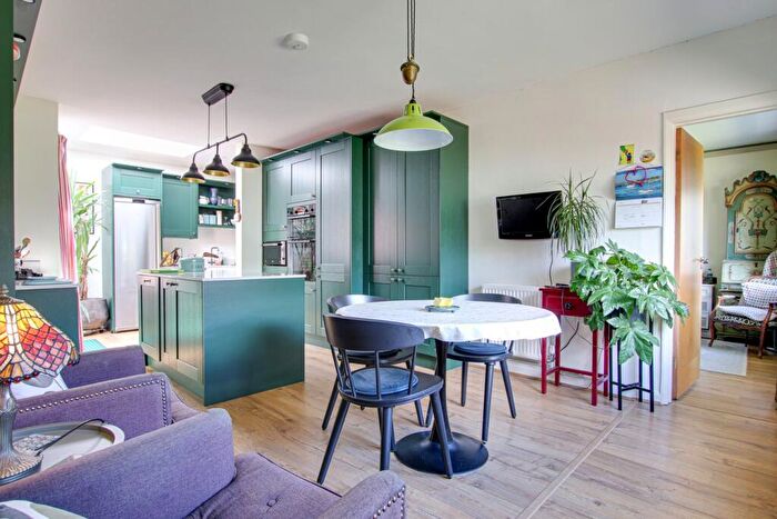 4 Bedroom Bungalow For Sale In Yeovilton Close, Everton, Lymington, SO41