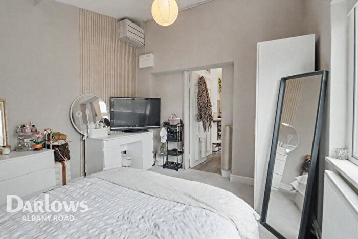 1 Bedroom Apartment For Sale In Connaught Road, Cardiff, CF24
