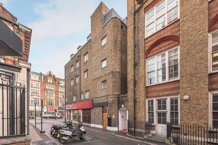 2 Bedroom Flat To Rent In St. Michaels Street, London, W2