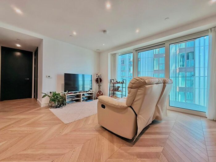 1 Bedroom Flat To Rent In Brigadier Walk, Woolwich, Royal Arsenal Riverside, London, SE18