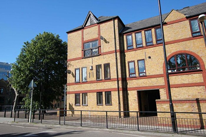 Studio To Rent In Spirit Quay, London, E1W