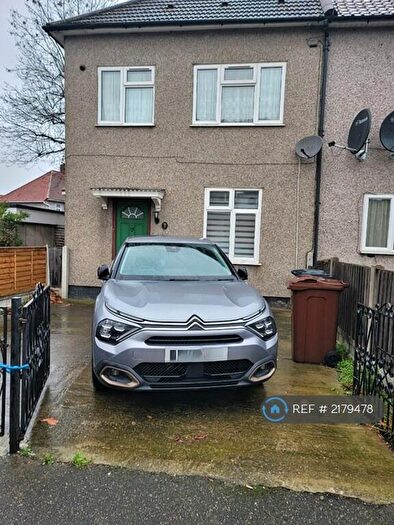 1 Bedroom Flat To Rent In Winmill Road, Dagenham, RM8