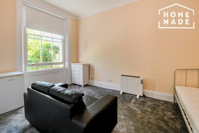 Studio To Rent In Clifton Gardens, Warwick Avenue, W9
