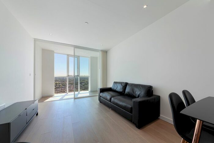 1 Bedroom Flat To Rent In Sky Gardens, Wandsworth Road, Nine Elms, London, SW8
