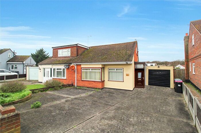 2 Bedroom Bungalow For Sale In Bohemia Chase, Leigh-On-Sea, Essex, SS9