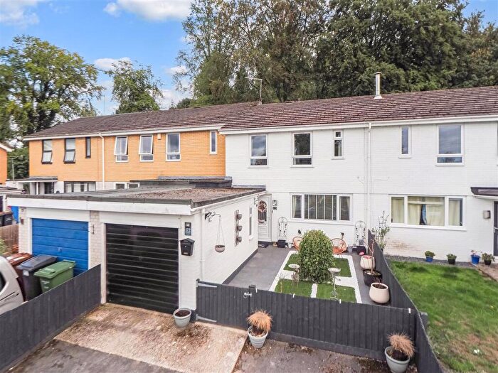 3 Bedroom Terraced House For Sale In Bury Hill Close, Anna Valley, Andover, SP11