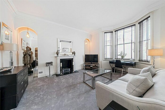 1 Bedroom Flat To Rent In Lennox Gardens, Knightsbridge, SW1X