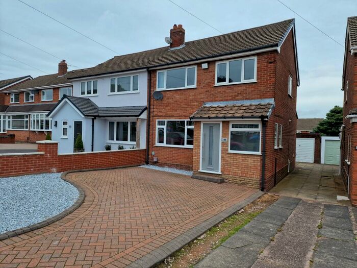 3 Bedroom Semi-Detached House To Rent In Hundred Acre Road, Streetly, Sutton Coldfield, B74
