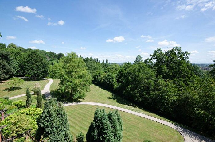 3 Bedroom Flat To Rent In Sudbury Hill, Harrow On The Hill, Harrow, HA1