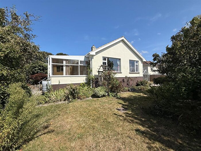 3 Bedroom Detached Bungalow For Sale In Springfield Close, Phillack, Hayle, TR27