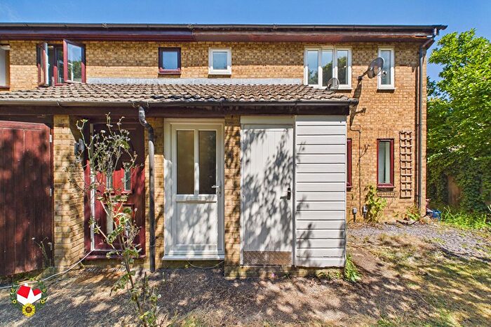 1 Bedroom Flat For Sale In Alders Green, Gloucester, GL2