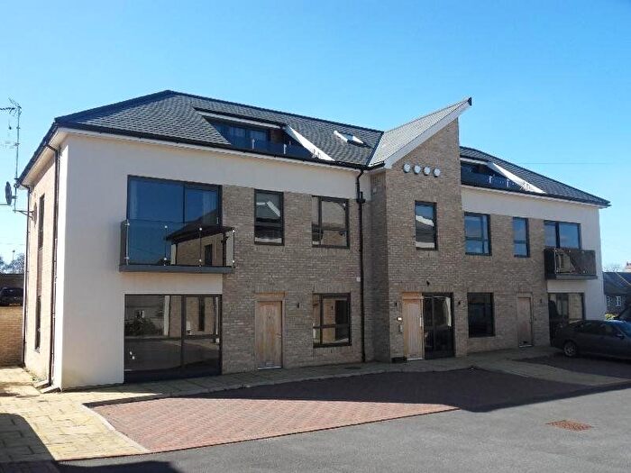 2 Bedroom Flat To Rent In Park Square, Rawdon, Leeds, West Yorkshire, Uk, LS19