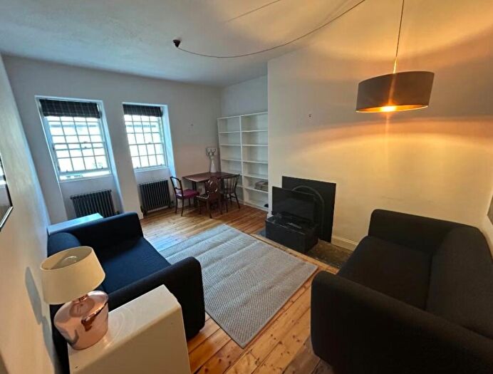 2 Bedroom Flat To Rent In Well Court, Dean Path, Edinburgh, EH4