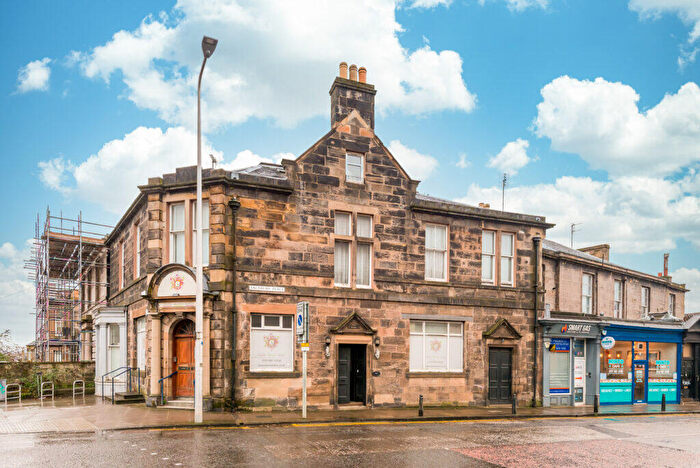 5 Bedroom Duplex For Sale In Salisbury Place, Newington, EH9