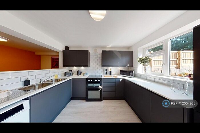 6 Bedroom Semi Detached House To Rent In Wedgwood Road, Bath, BA2