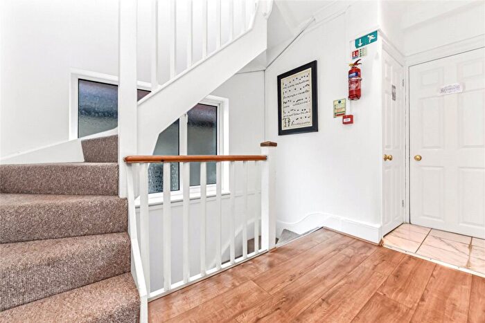 5 Bedroom Semi-Detached House To Rent In Glebe Crescent, London, NW4