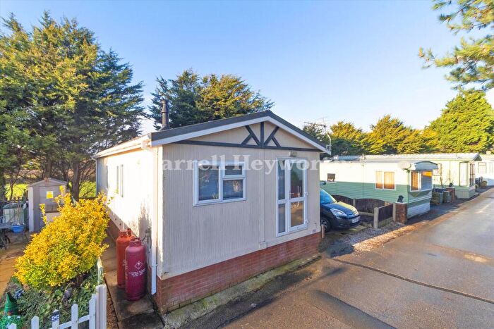 2 Bedroom Property For Sale In New Farm Oxcliffe Road, Heaton With Oxcliffe, Morecambe, LA3