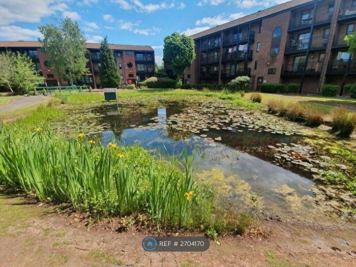 2 Bedroom Flat To Rent In Lenton, Nottingham, NG7