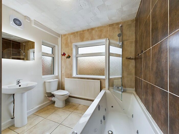 3 Bedroom Terraced House For Sale In Dewsland Street, Milford Haven, SA73