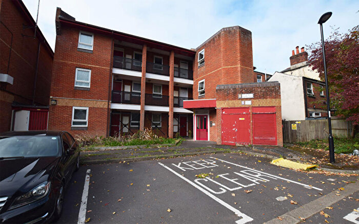 1 Bedroom Flat To Rent In |Ref: |, Coleman Street, Southampton, SO14