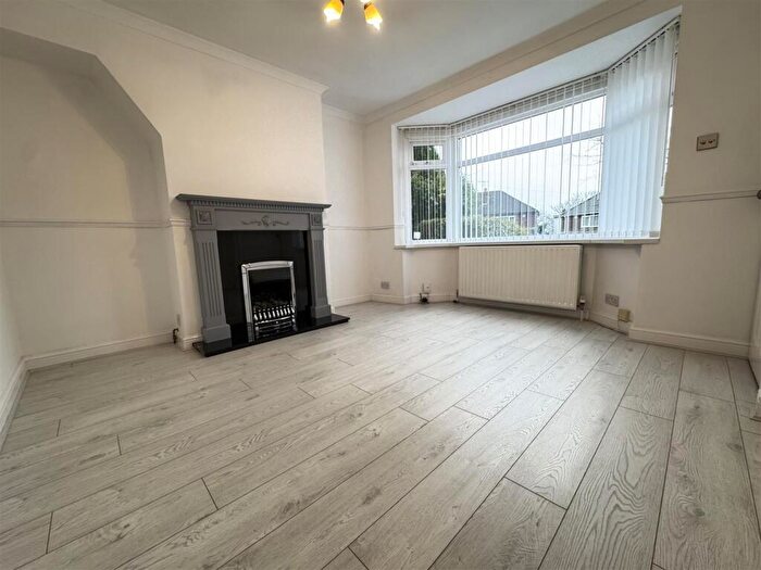 3 Bedroom End Of Terrace House For Sale In Carmodale Avenue, Great Barr, Birmingham, B42
