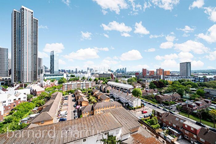 2 Bedroom Flat For Sale In Limeharbour, London, E14