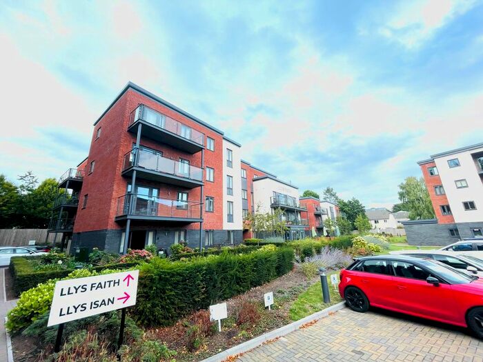 1 Bedroom Property To Rent In Ilex Close, Llanishen, Cardiff, CF14