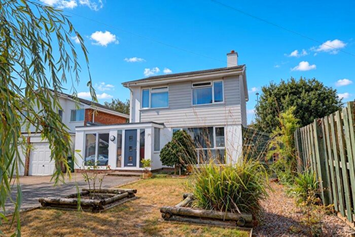 3 Bedroom Detached House For Sale In Scott Avenue, Appledore, Bideford, EX39