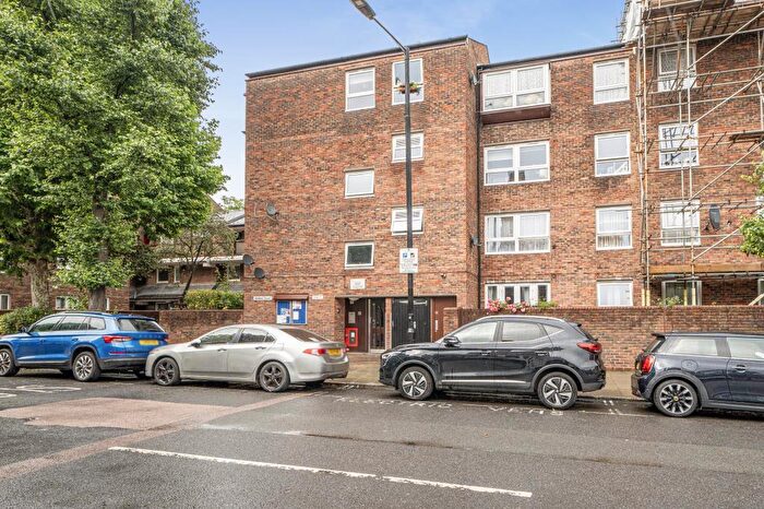 1 Bedroom Flat For Sale In Elmton Court, St Johns Wood, NW8