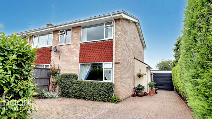 3 Bedroom Semi-Detached House For Sale In Huntingfield Road, Bury St Edmunds, IP33