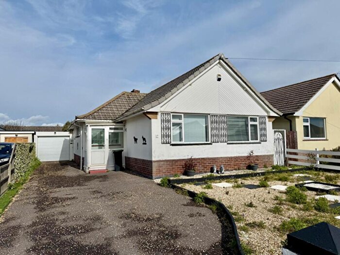 3 Bedroom Detached Bungalow For Sale In Sheldrake Road, Mudeford, BH23