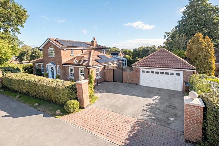 4 Bedroom Detached House For Sale In West Mill Rise, Walkington, Beverley, HU17