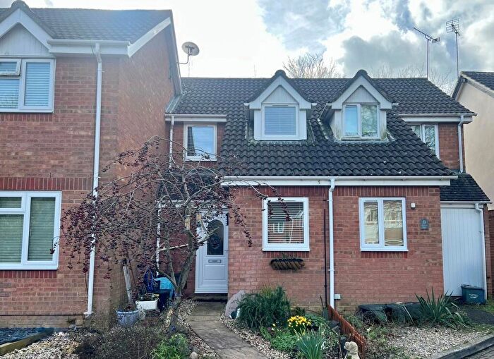 1 Bedroom Terraced House For Sale In Radcot Close, Shaw, Swindon, SN5