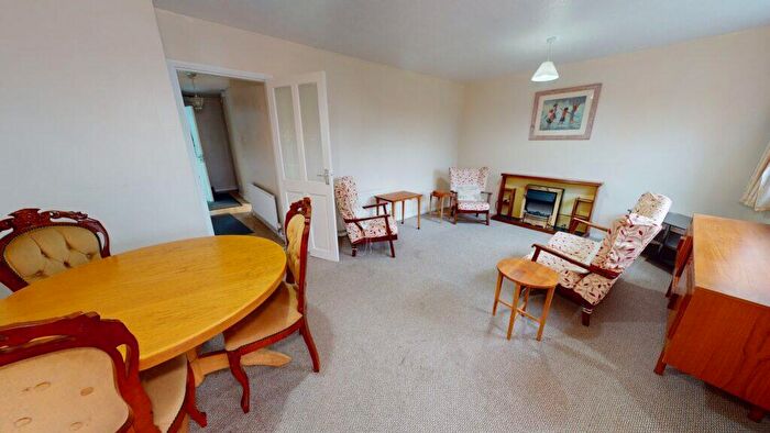 4 Bedroom Terraced House To Rent In Raddlebarn Road Birmingham, B29