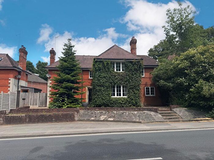 4 Bedroom Detached House For Sale In Maple Crescent, Wilton, Salisbury, SP2