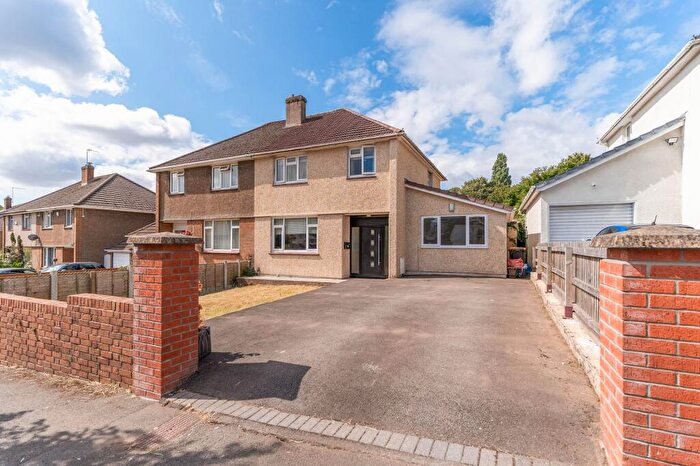3 Bedroom Semi-Detached House For Sale In Western Avenue, Newport, NP20