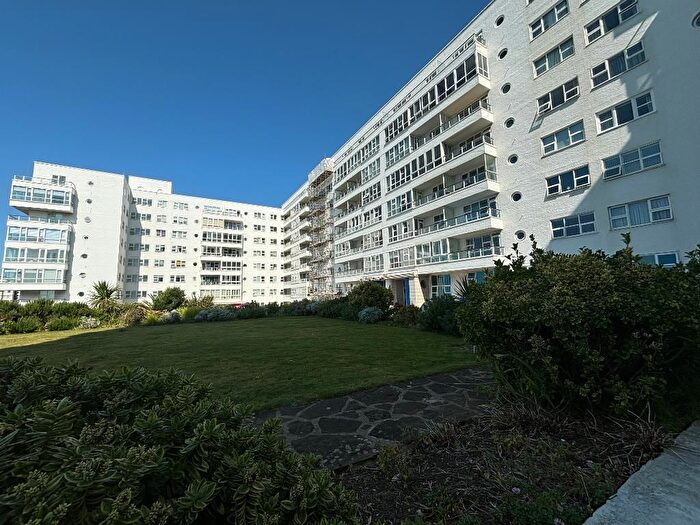 1 Bedroom Flat To Rent In Marine Gate, Marine Drive, Brighton, East Sussex, BN2