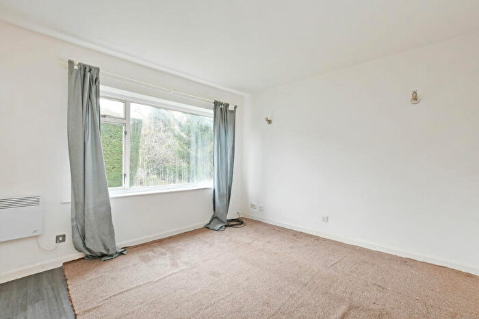 1 Bedroom Flat For Sale In Abbey Lane, Sheffield, S8