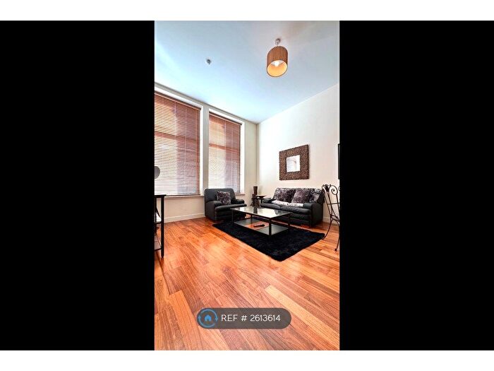 1 Bedroom Flat To Rent In Ingram Street, Glasgow, G1